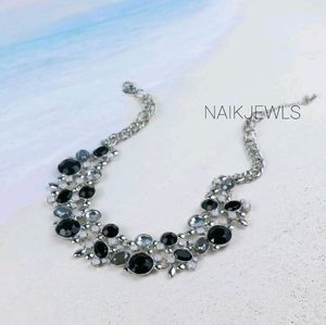 Jewellery, brand new Necklaces